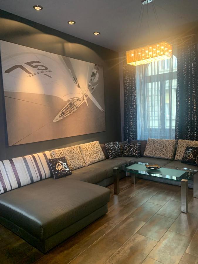 Akacfaapartman Budapest Luaran gambar